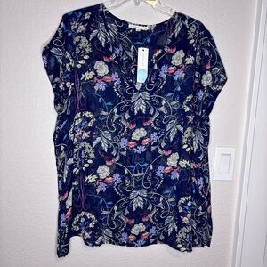Fun2Fun Vibrant Floral Print Women's Top‎